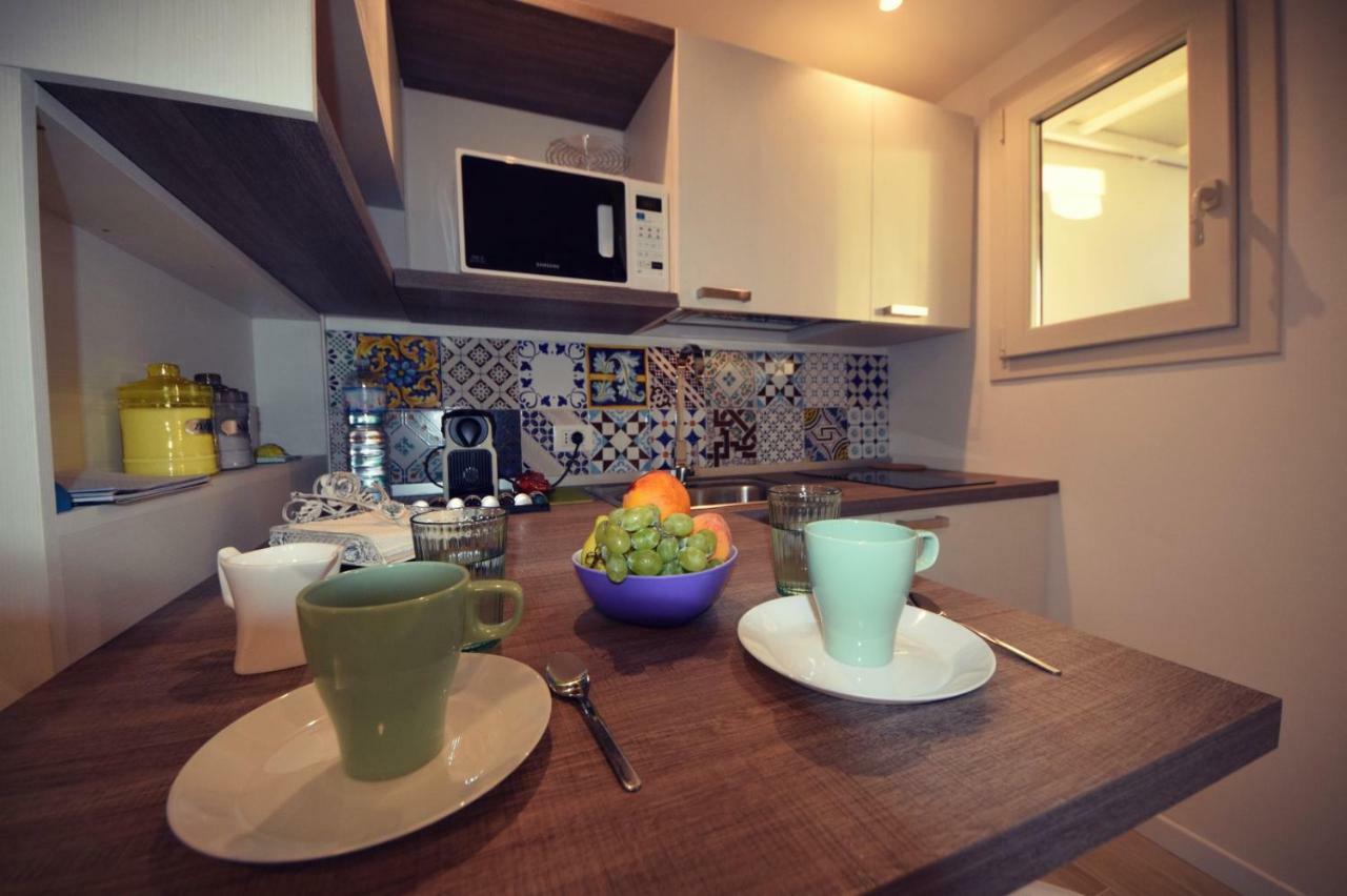 Lo Duca Apartments เชฟาลู ภายนอก รูปภาพ